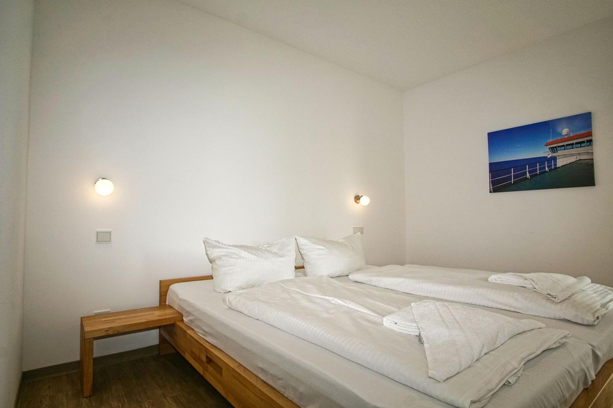 Haus Hafenkieker Fewo 08 - Balkon, Hafenblick プットブス エクステリア 写真